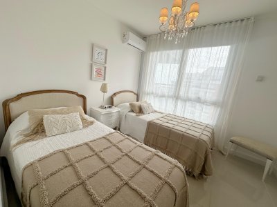 Apartamento en venta de 3 dormitorios en Forest Tower II, Punta del Este - JPA10801A