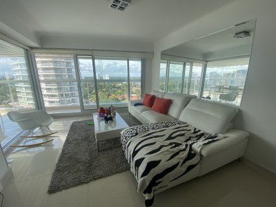 DEPARTAMENTO DE 2 DORMITORIOS EN MIAMI BOULEVARD, PUNTA DEL ESTE