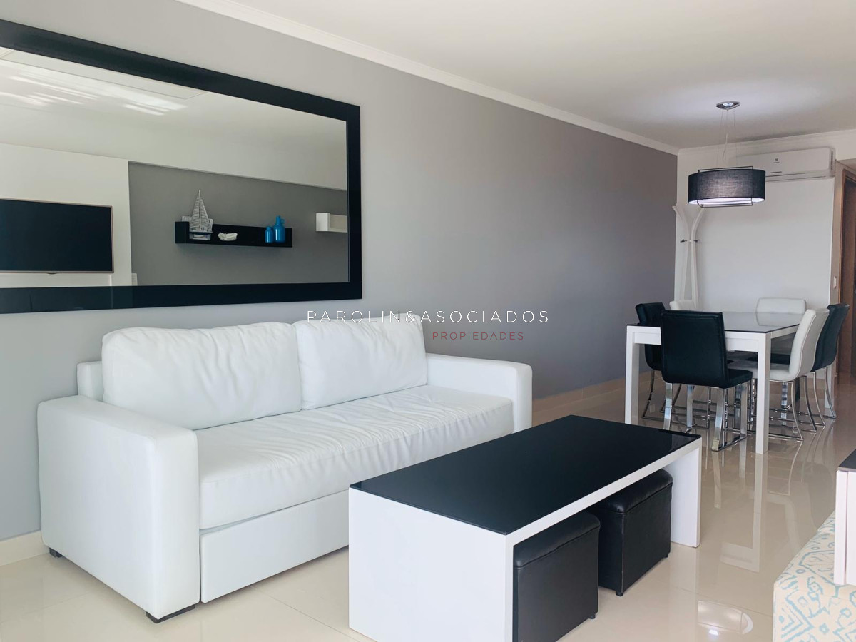 Apartamento en venta de 2 dormitorios en Miami Boulevard, Punta del Este. - JPA1230A