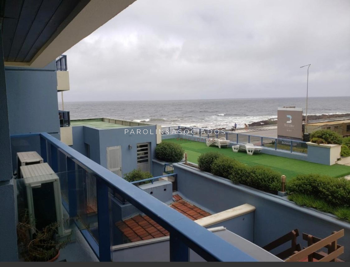 Apartamento en venta de 3 dormitorios en Puerto de Punta del Este. - JPA1827A