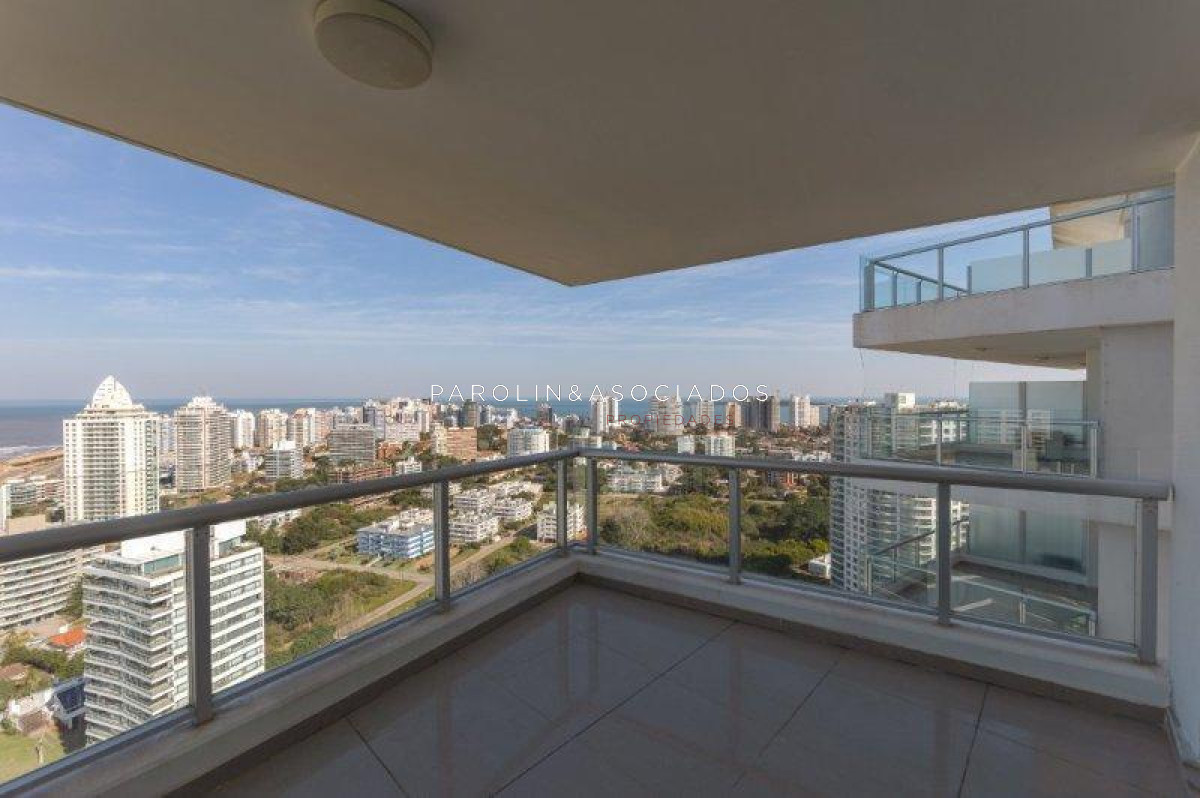 Penthouse en venta en Torre One, Punta del Este