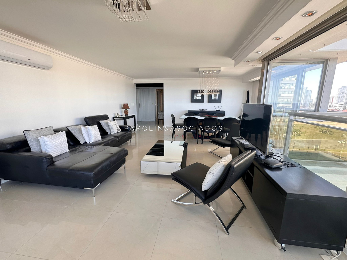 Brava - GoPunta - Portal Inmobiliario de Punta del Este - Maldonado