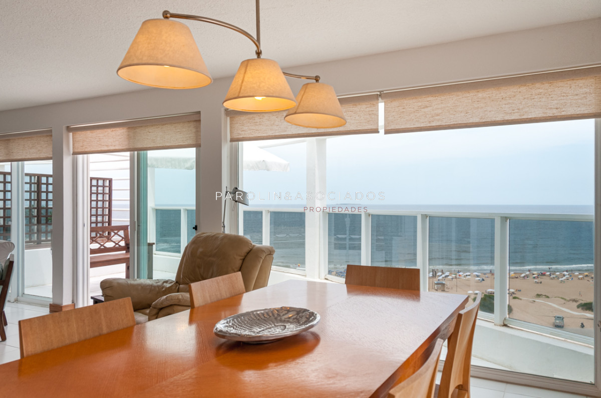 Pent-House en venta en edificio Martinique, Punta del Este.