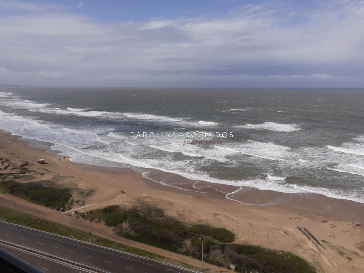Edififico Estrella de Mar de 3 dormitorios en Punta del Este.  - JPA8850A