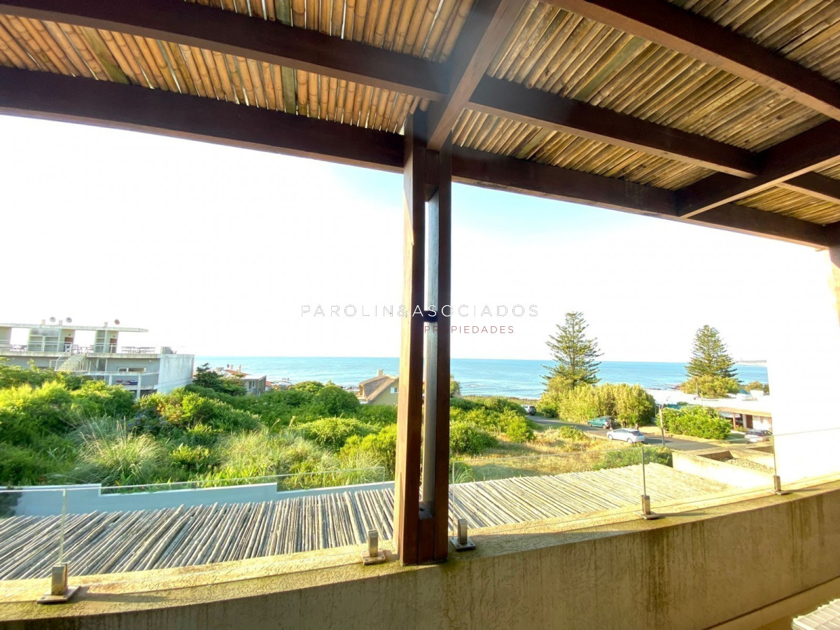 Departamento en Venta de 3 Dormitorios en Palcos de Montoya