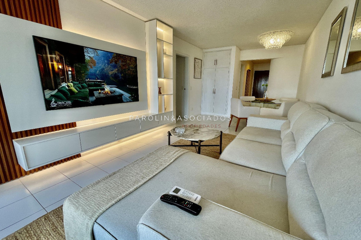 Departamento en Venta de 2 dormitorios en Playa Brava, Punta del Este - JPA11263A