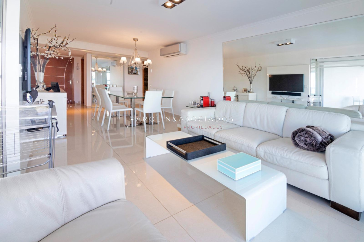 Apartamento en venta de 2 dormitorios en Miami Boulevard I, Punta del Este