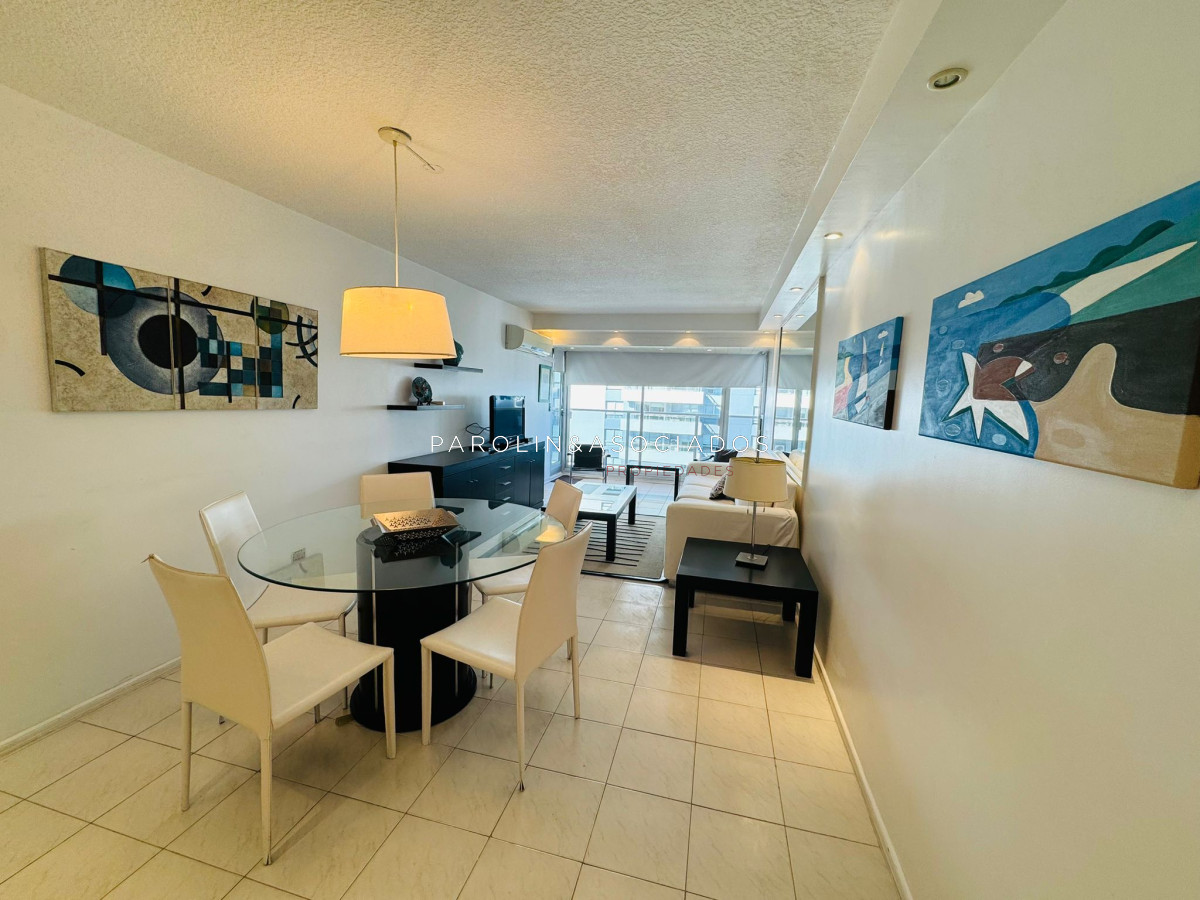 Apartamento en venta en Edificio Long Beach, Punta del Este.
