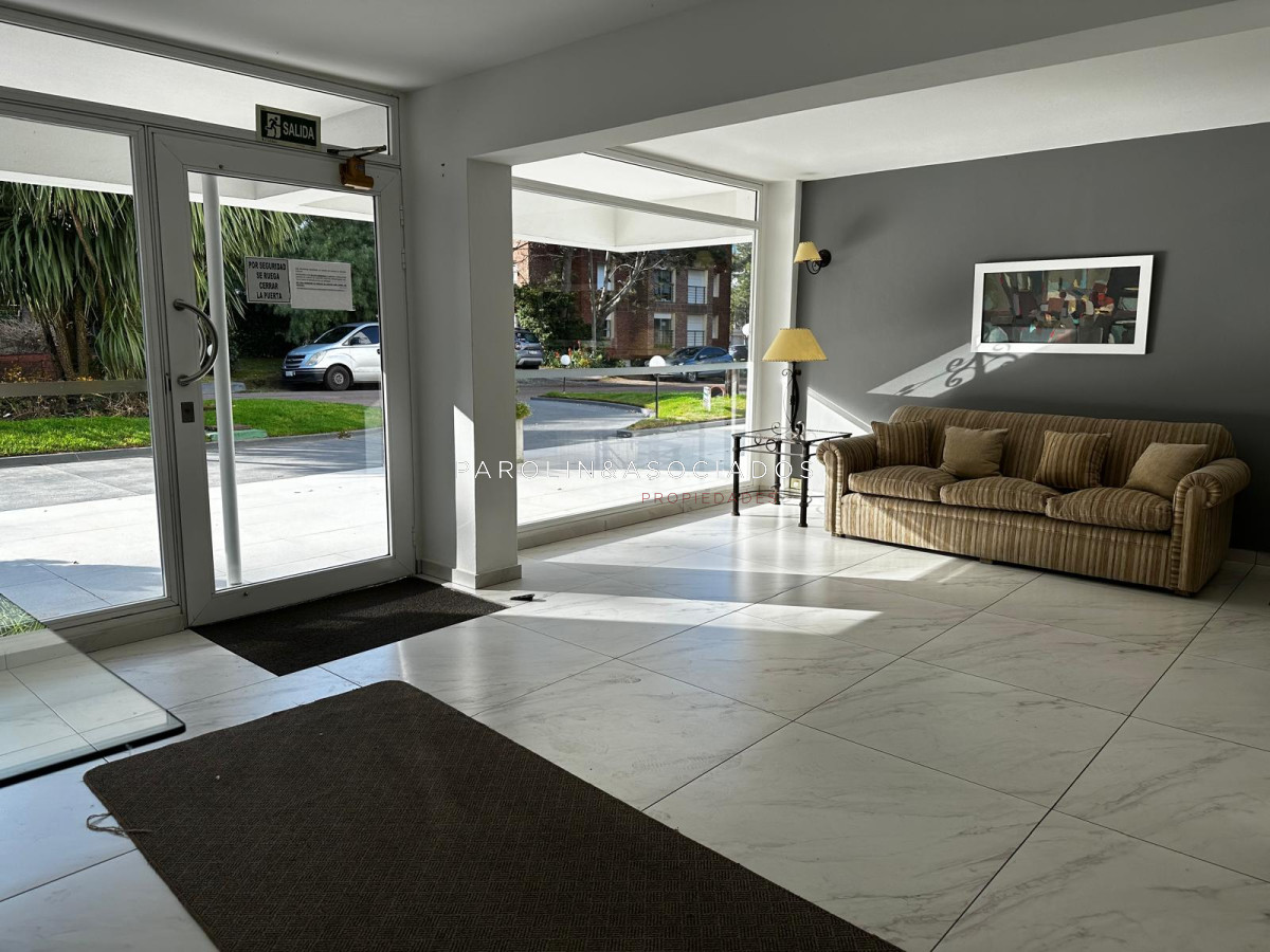 Apartamento en venta de 2 dormitorios en Salto Grande Beach Resort, Punta del Este.