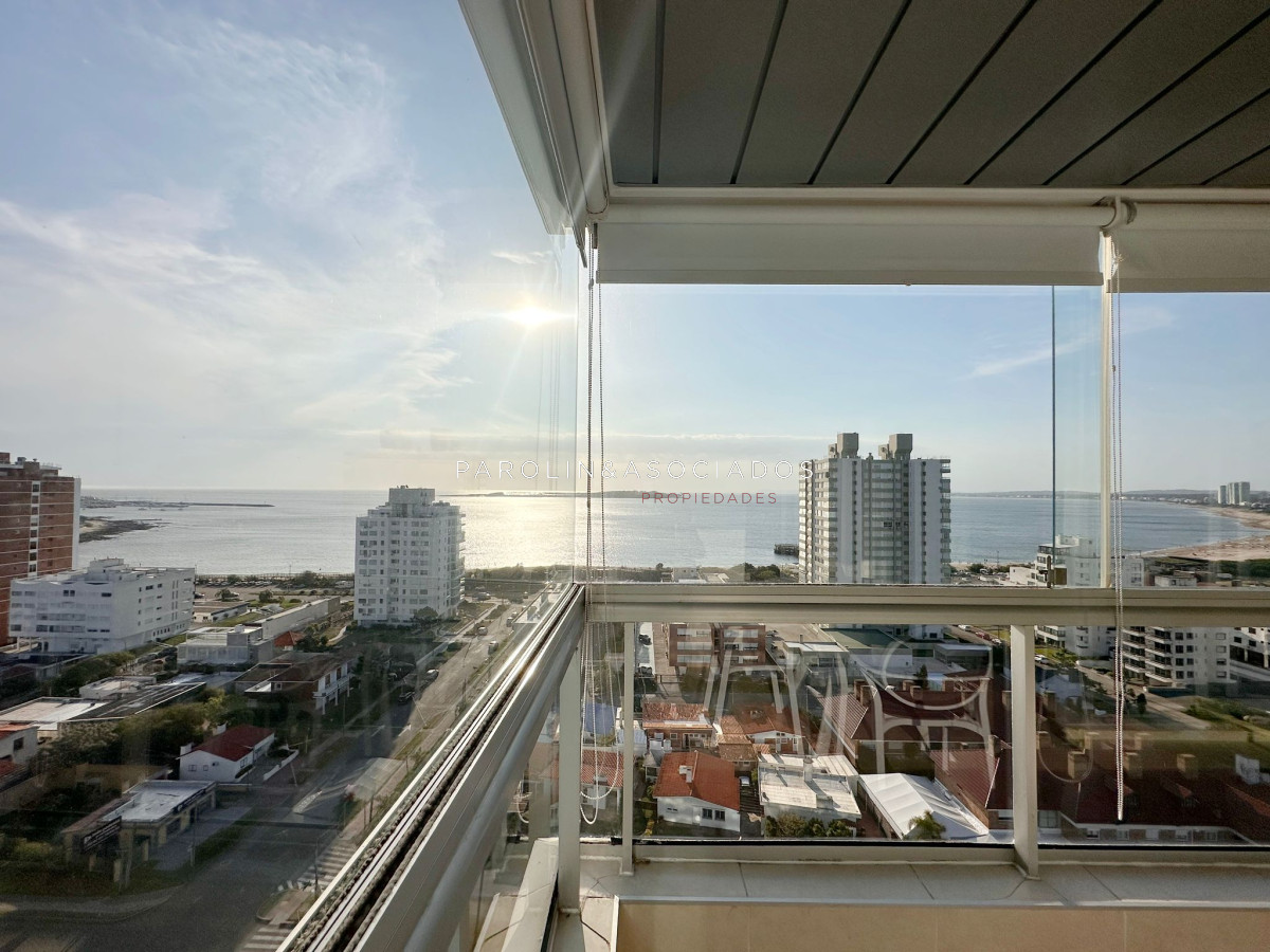 Apartamento em venta de 2 dormitorios en edificio Art Boulevard, Punta del Este. - JPA8893A