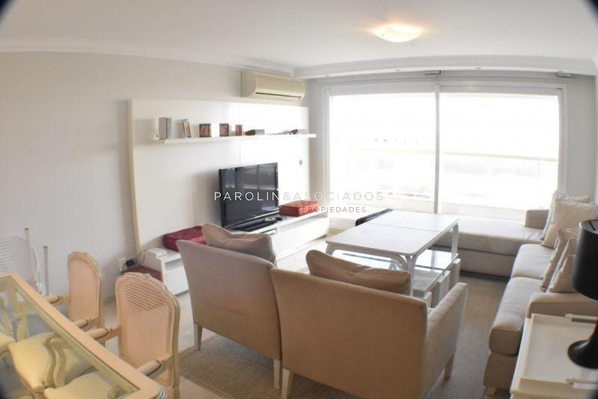 Apartamento de 3 dormitorios en Le Jardin, Punta del Este. - JPA126A