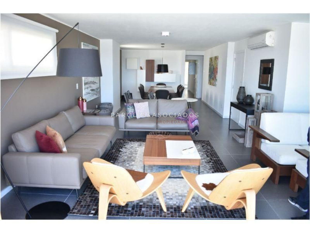 Penthouse en venta de 3 dormitorios en Bonaire, Punta del Este. - JPA178A