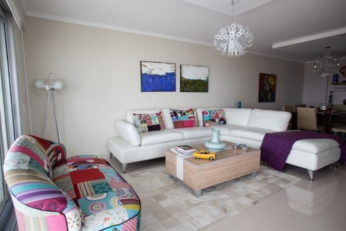 Apartamento en venta de 3 dormitorios en Miami Boulevard, Punta del Este. - JPA35A