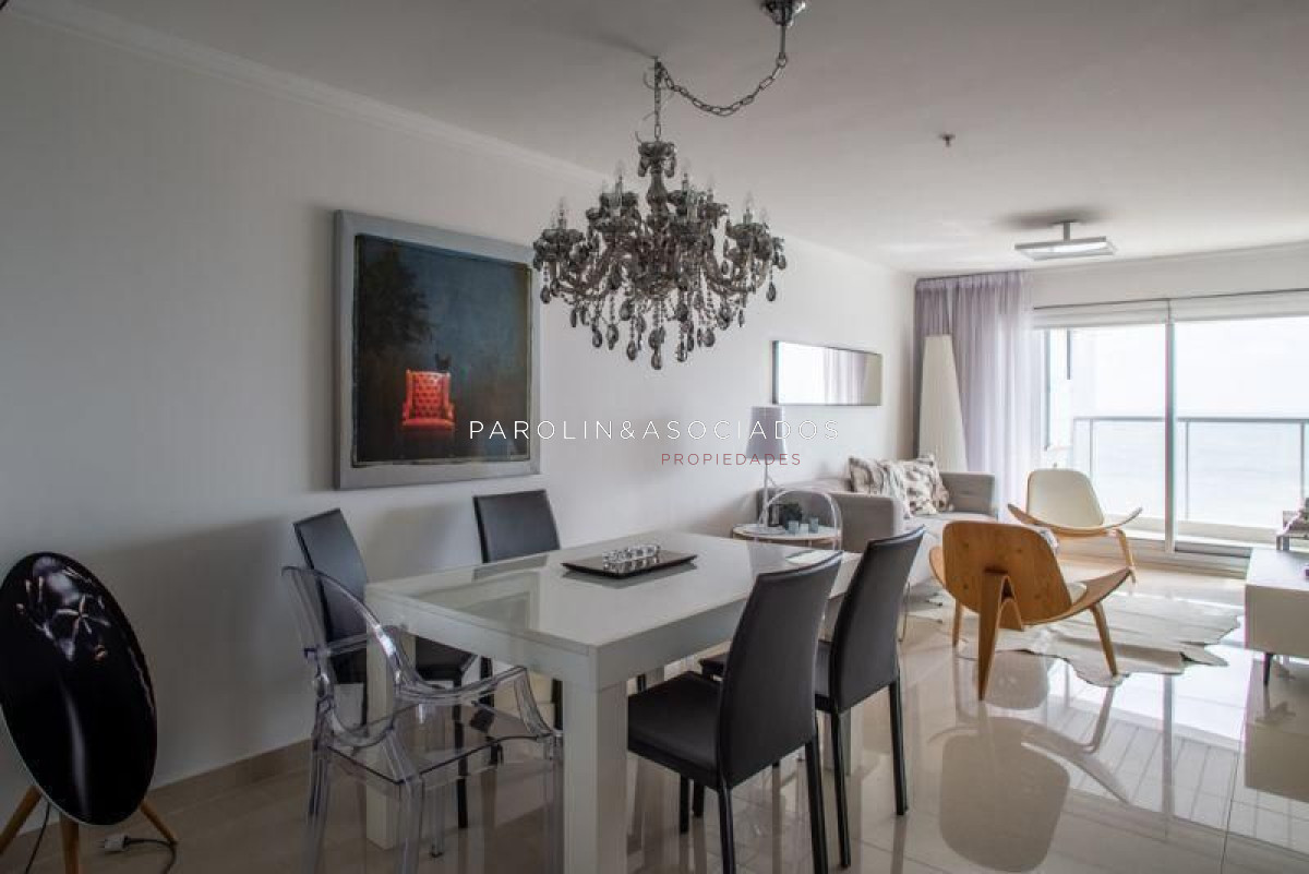 Apartamento en venta de 2 dormitorios en Miami Boulevard, Punta del Este. - JPA43A