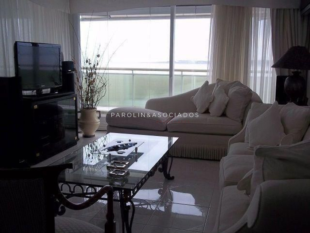 Mansa - GoPunta - Portal Inmobiliario de Punta del Este - Maldonado