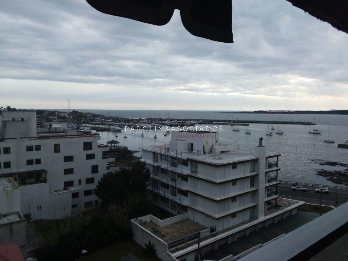 Apartamento en enta de 2 dormitorios en Punta del Este. - JPA496A