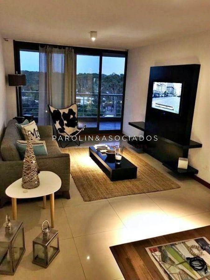 Apartamento en venta de 1 dormitorio en torre 360, Punta del Este.