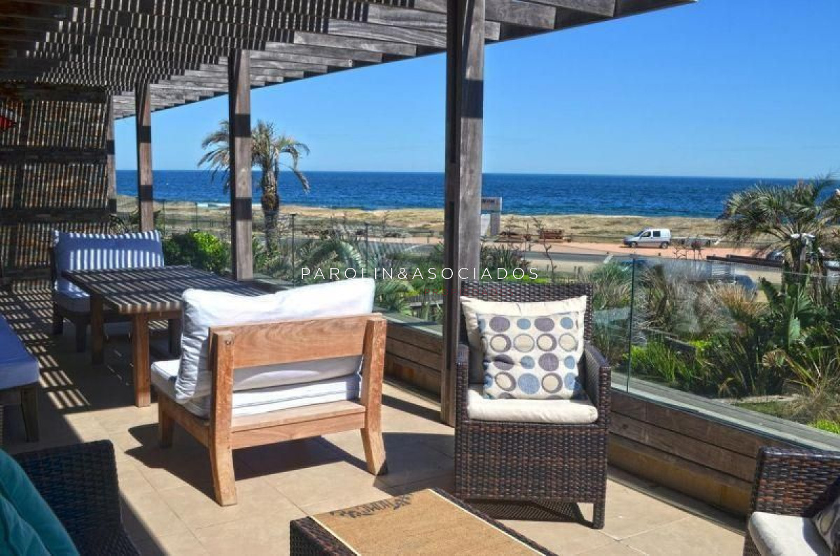Apartamento en venta de 3 dormitorios en Selenza, Punta del Este.