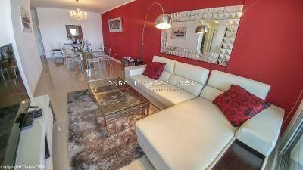 Apartamento en venta de 3 dormitorios en Wind Tower, Punta del Este.