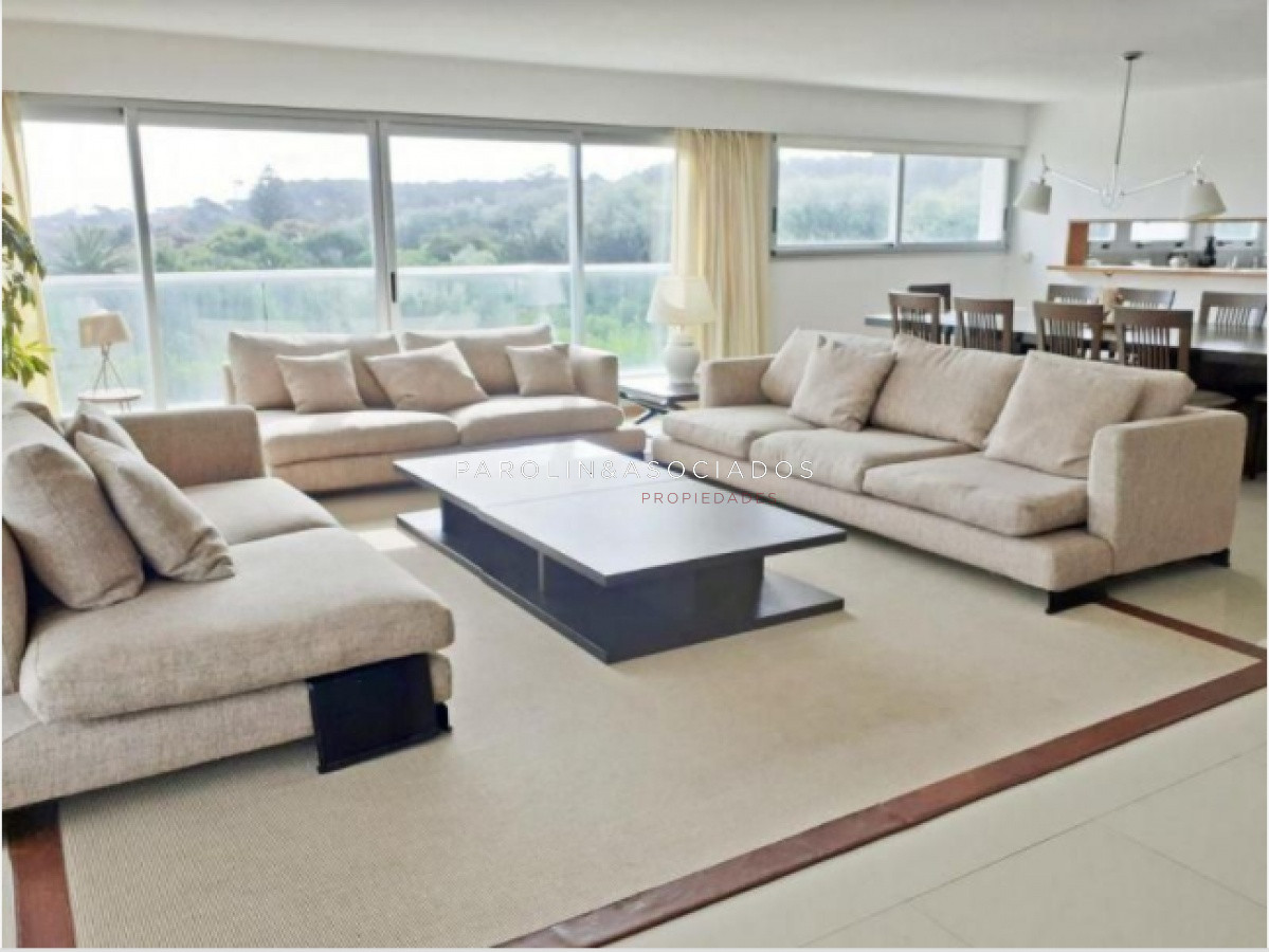 Apartamento en venta de 3 dormitorios en Silente, Punta del Este.