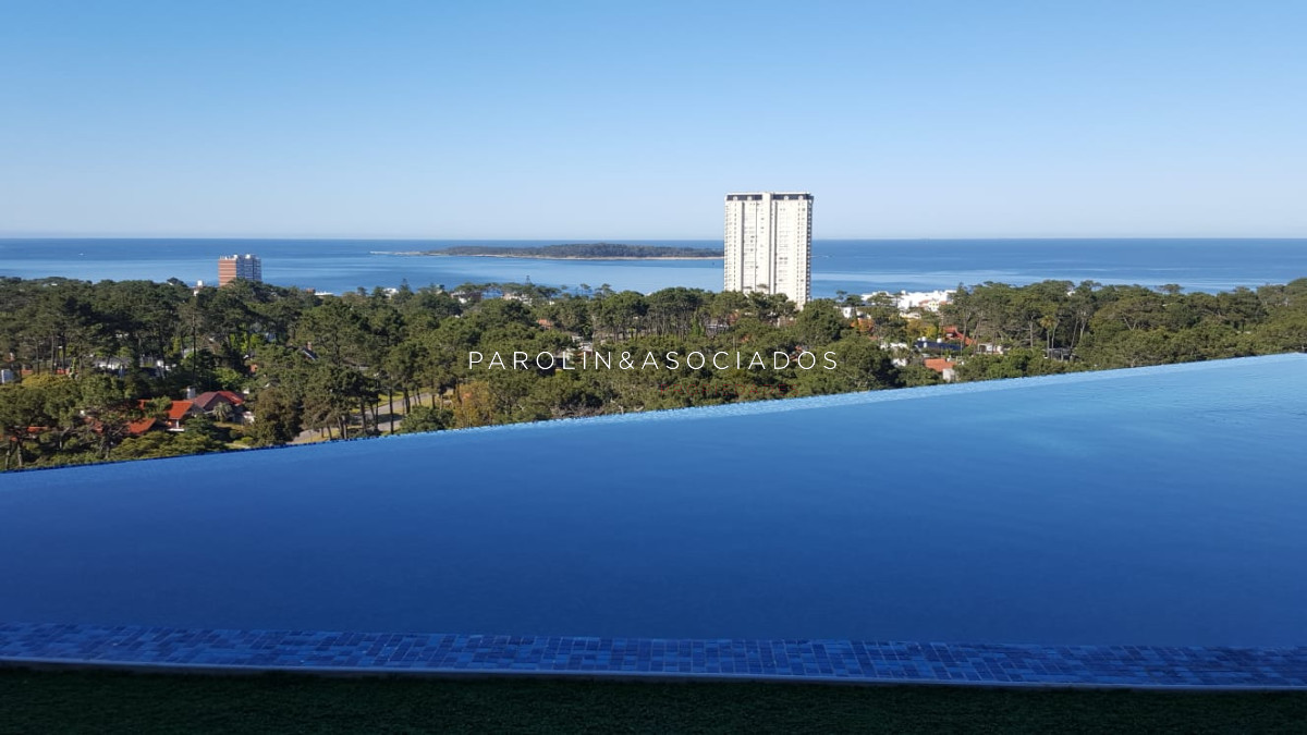 Apartamento en venta de 2 dormitorios en Punta del Este. - JPA2168A