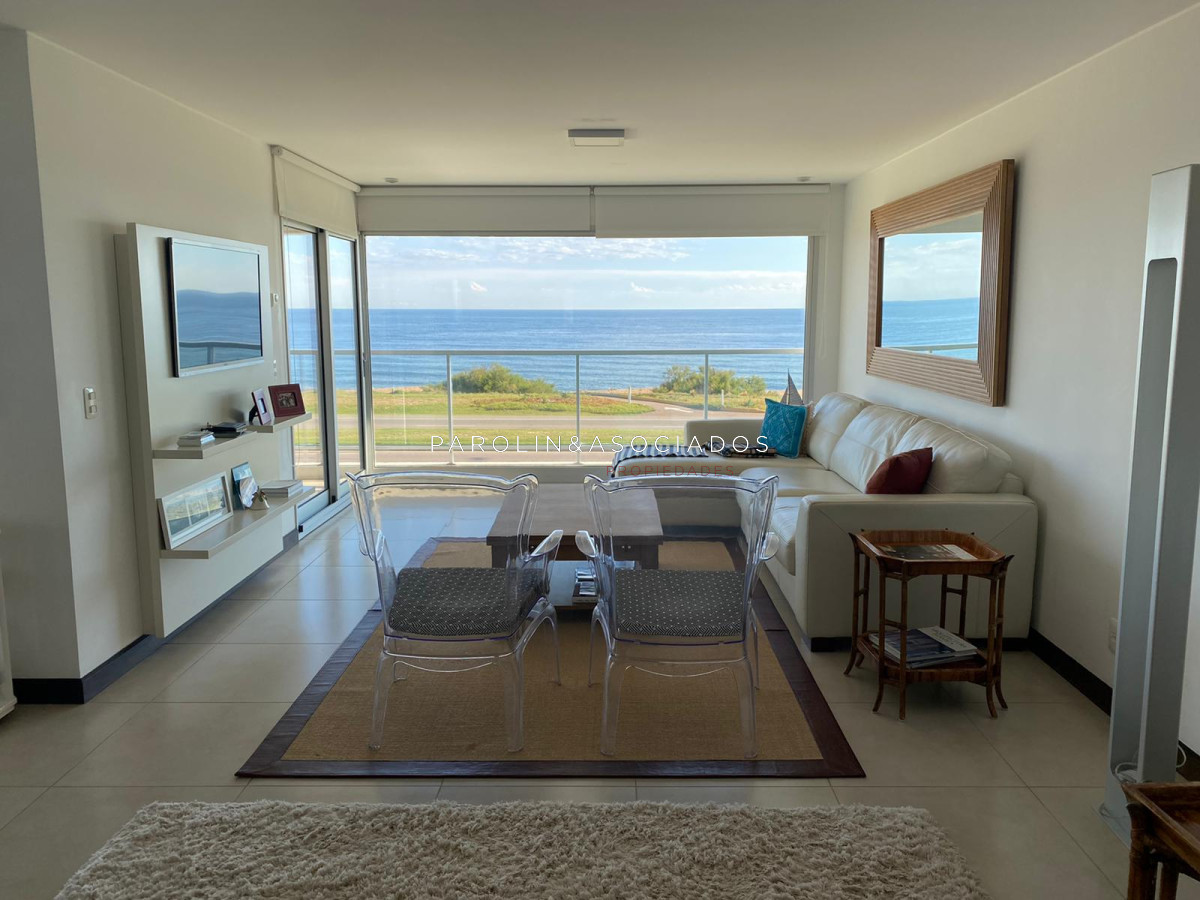 Apartamento en venta de 3 dormitorios en Ville de Mer, Punta del Este.