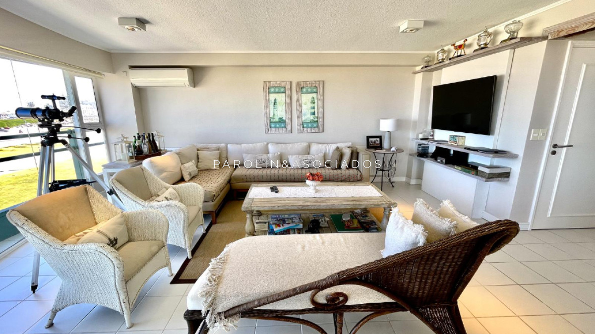 Brava - GoPunta - Portal Inmobiliario de Punta del Este - Maldonado