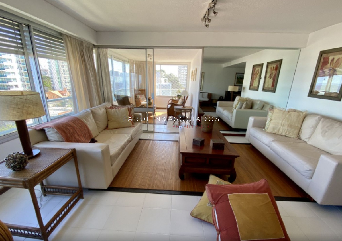 Brava - GoPunta - Portal Inmobiliario de Punta del Este - Maldonado