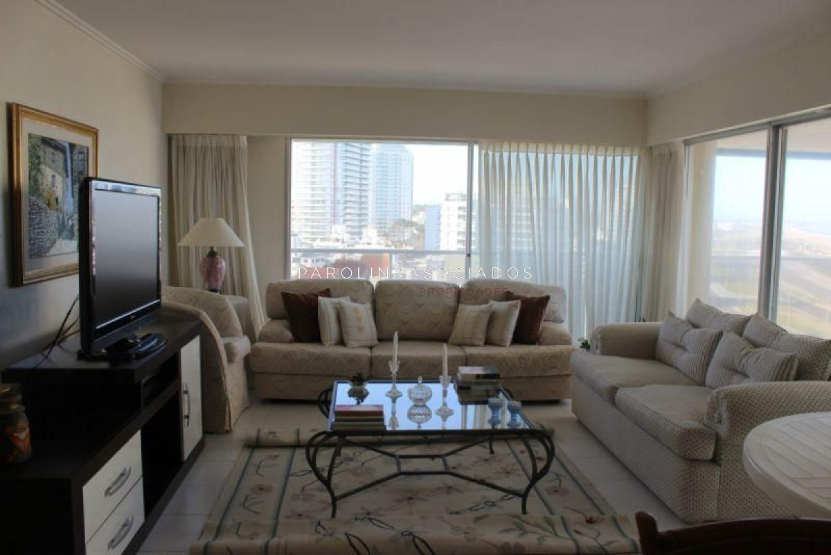 Brava - GoPunta - Portal Inmobiliario de Punta del Este - Maldonado
