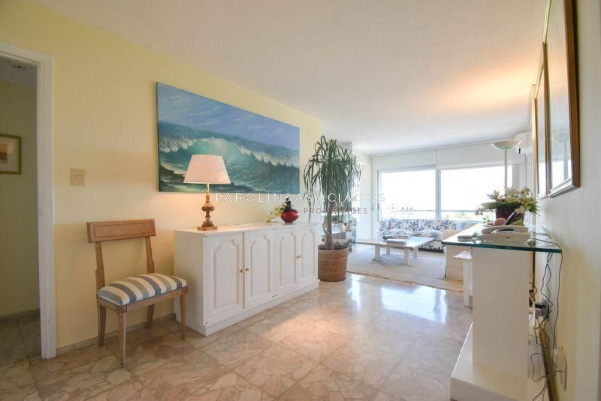 Apartamento en venta de 3 dormitorios en Punta del Este. - GoPunta - Portal Inmobiliario de Punta del Este - Maldonado