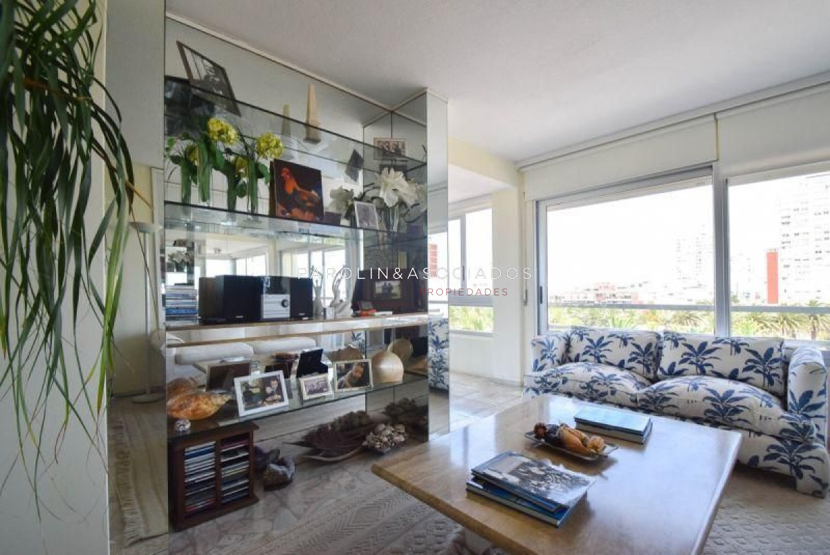 Apartamento en venta de 3 dormitorios en Punta del Este. - GoPunta - Portal Inmobiliario de Punta del Este - Maldonado
