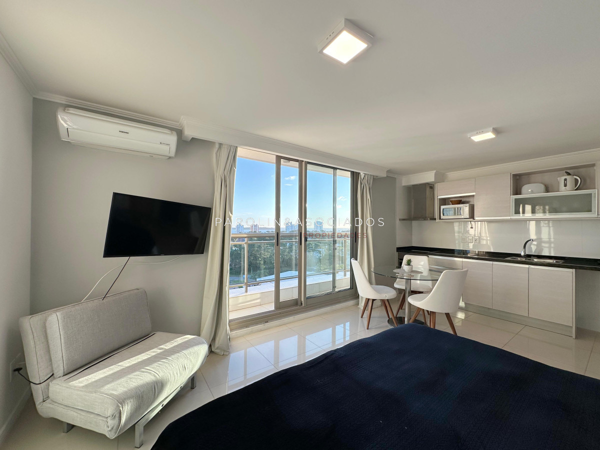 Shopping - GoPunta - Portal Inmobiliario de Punta del Este - Maldonado