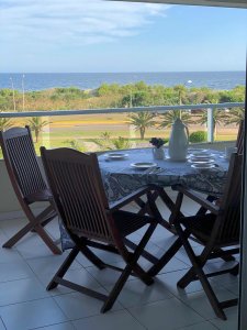 Apartamento de 3 dormitorios en edificio Le Sablón, Punta del Este.
