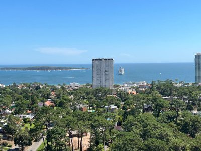 Departamento en venta de 2 Dormitorios, Roosevelt Punta del Este.