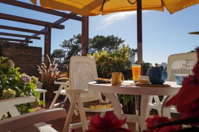 Apartamento de un dormitorio en venta con gran terraza en Punta del Este.