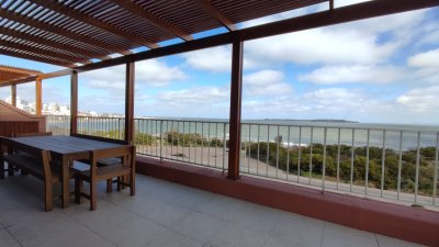 Pent-house en venta en priera línea de Mansa, Punta del Este.