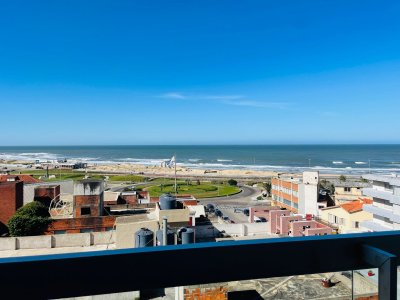 Apartamento en venta de 3 dormitorios en Torreon, Punta del Este.