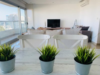 Apartamento en venta de 3 dormitorios en Brava Biarritz, Punta del Este.