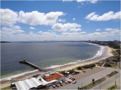 Apartamento en venta de 3 dormitorios en Punta del Este.
