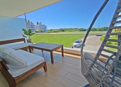 Departamento en Venta de 2 dormitorios en Edificio Silente, Punta del Este