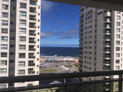 Apartamento en venta en Torre Imperiale, Punta del Este.