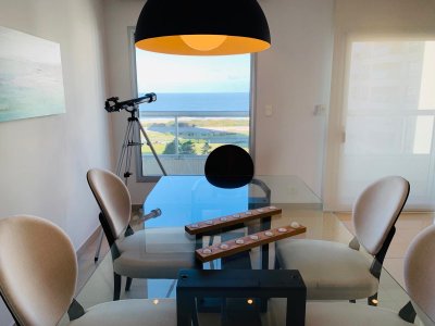 Apartamento en venta de 3 dormitorios en Brava Biarritz, Punta del Este.