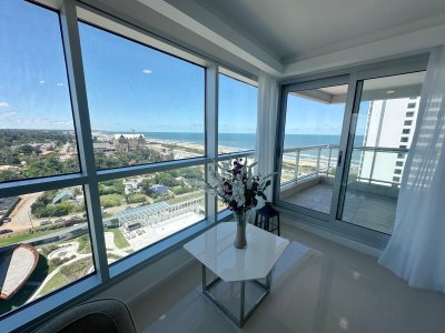 Apartamento en venta de 3 dormitorios en torre Look Brava, Punta del Este.