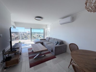 Departamento de 2 Dormitorios en Venta en edificio Miami Boulevard, Punta del Este