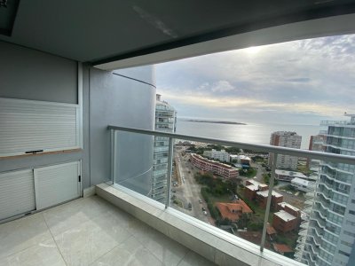 Apartamento en venta de 3 dormitorios en Miami Boulevard, Punta del Este.