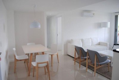 Apartamento en venta 2 dormitorios en Torre Esmeralda, Punta del Este.