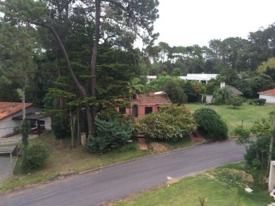 Apartamento de 3 dormitorios en venta, Punta del Este.