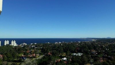 Apartamento en venta de 2 dormitorios en Roosevelt, Punta del Este.