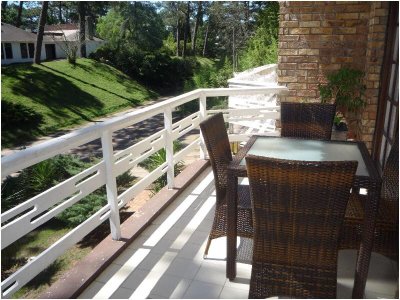 Apartamento en venta de 3 dormitorios en Punta del Este.