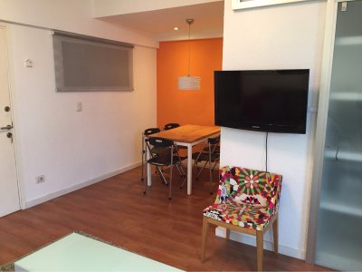 Apartamento en venta reciclado de 2 dormitorios en Punta del Este.
